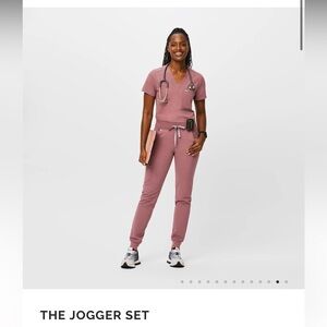 Figs Jogger Scrub Set